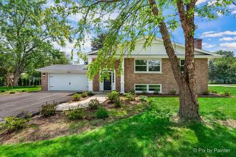 27w075 Fleming Drive, Winfield, IL 60190
