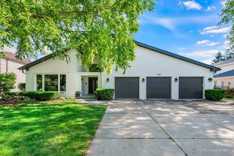 3713 Vantage Lane, Glenview, IL 60026
