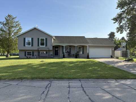 606 Briarwood Drive, Danvers, IL 61732