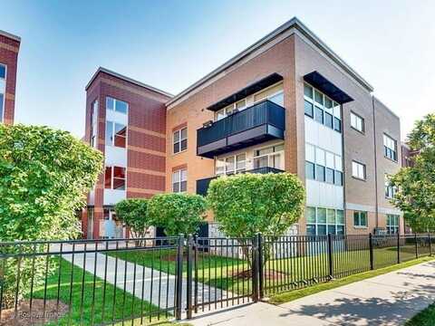 2231 W Maypole Avenue, Chicago, IL 60612