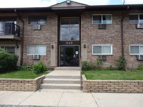 828 E Old Willow Road, Prospect Heights, IL 60070