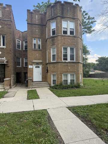 8039 S Marquette Avenue, Chicago, IL 60617