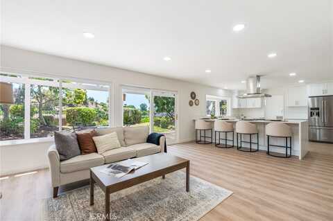 26982 Pueblonuevo Drive, Mission Viejo, CA 92691