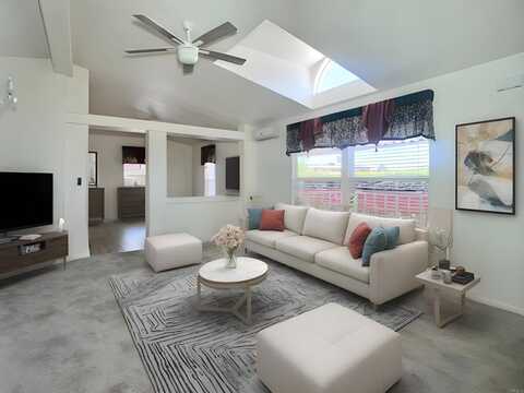 260 E Bradley, El Cajon, CA 92021