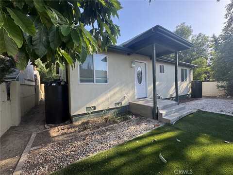18702 W Cohasset W, Reseda, CA 91335