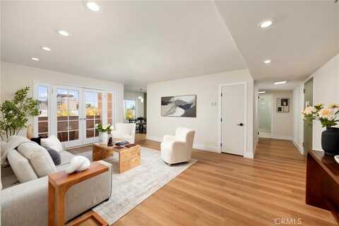1010 Palm Avenue, West Hollywood, CA 90069