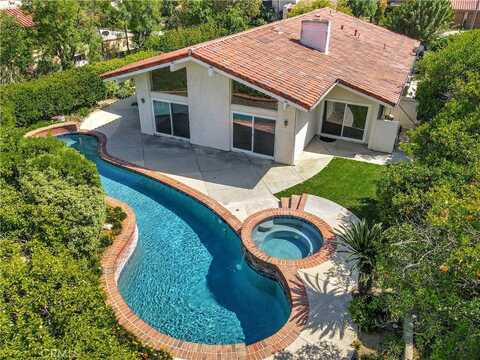 23415 W Park Hacienda, Calabasas, CA 91302