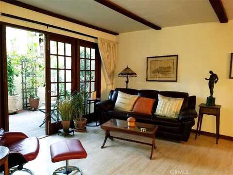 8694 Villa La Jolla Drive, La Jolla, CA 92037
