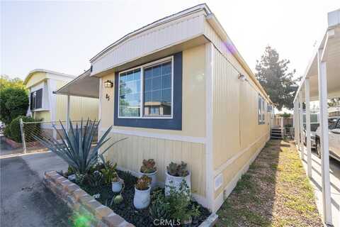 780 E 9th St, San Bernardino, CA 92410