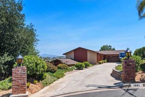 1601 Donalor Drive, Escondido, CA 92027