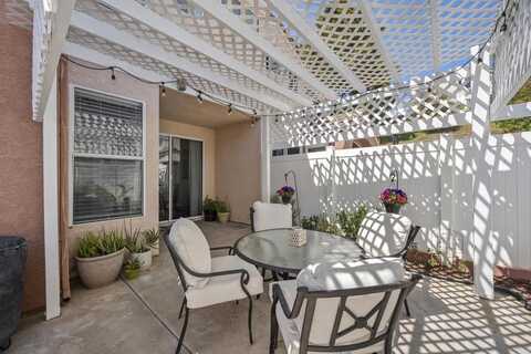 409 Sanibelle Circle, Chula Vista, CA 91910