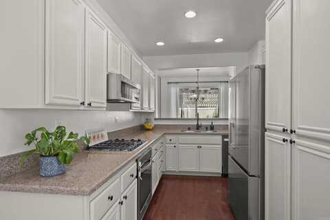 409 Sanibelle Circle, Chula Vista, CA 91910
