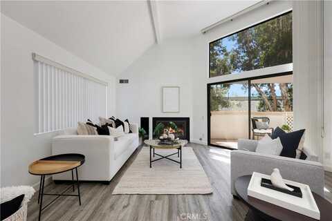 190 N Singingwood Street, Orange, CA 92869