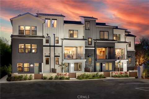 19011 Main Street, Huntington Beach, CA 92648