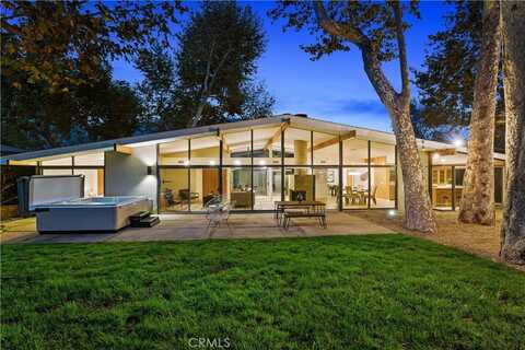 6225 Frondosa Drive, Malibu, CA 90265