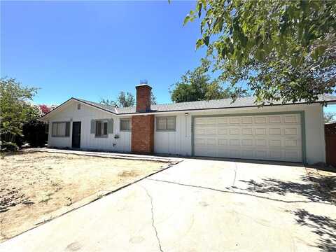 16069 Vine Street, Hesperia, CA 92345