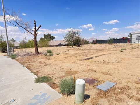 16740 Pebble Beach Drive, Victorville, CA 92395
