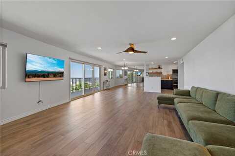 2700 E Panorama Drive, Signal Hill, CA 90755