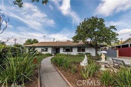 1745 Bridgeport Avenue, Claremont, CA 91711