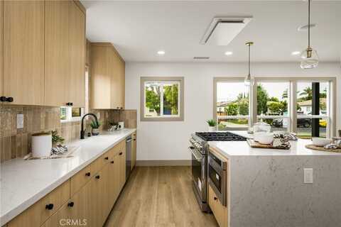 5161 E 27th Street, Long Beach, CA 90815