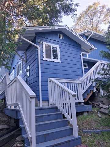 210 Wylerhorn Drive, Crestline, CA 92325