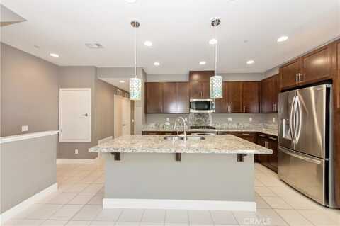 41 Soho, Irvine, CA 92612