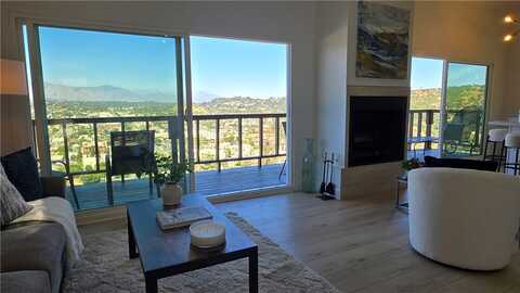 496 Crane Boulevard, Los Angeles, CA 90065