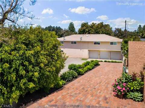 1003 W Myrtle Street, Santa Ana, CA 92703