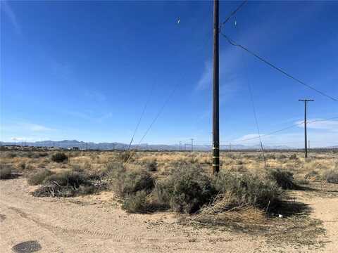 11120 Hooker Avenue, California City, CA 93505