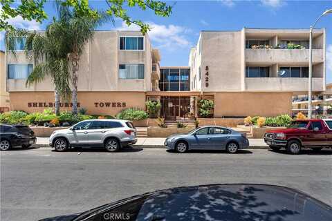 5429 Newcastle Avenue, Encino, CA 91316