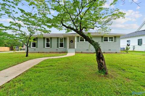 1401 Woodmont Avenue SE, Huntsville, AL 35801