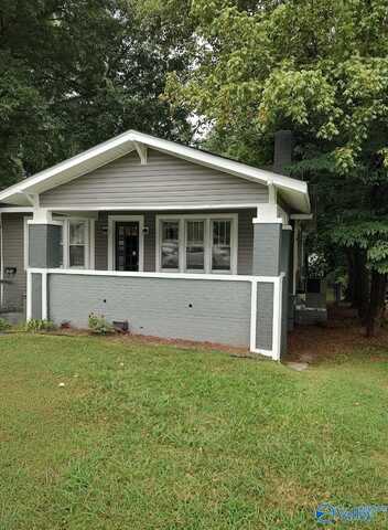 2404 S Whitesburg Drive S, Huntsville, AL 35801