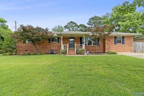 302 Cherry Street NW, Hartselle, AL 35640