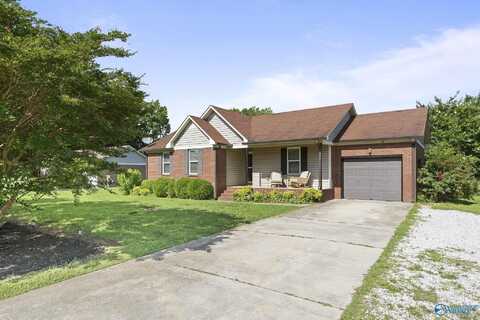 147 Quiet Lane, Hazel Green, AL 35750