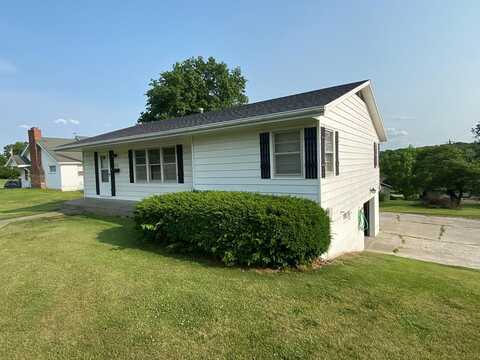 910 Sunset Drive, Macon, MO 63552