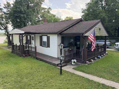 26096 Lakewood Drive, South Bend, IN 46628