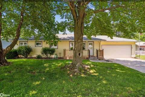 105 Kennedy St, New London, IA 52645