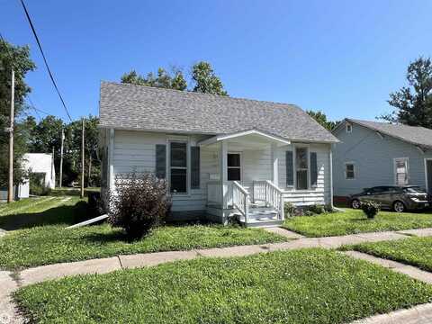 305 W Jackson Avenue, Fairfield, IA 52556