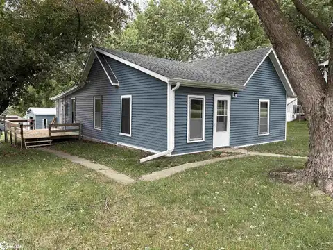 300 Washington Street, Marne, IA 51552