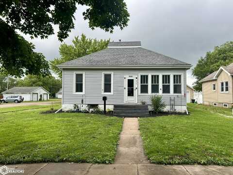 856 Franklin Street, Wapello, IA 52653