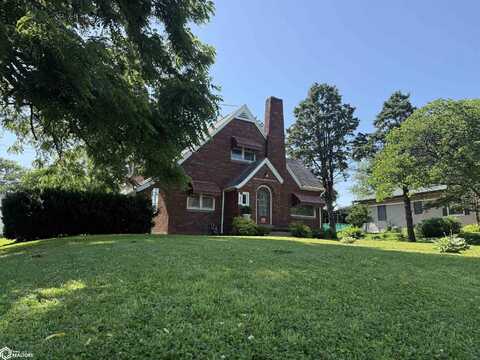 1415 Madison Avenue, Burlington, IA 52601