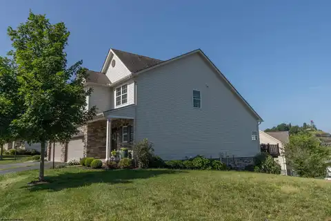 211 Berkshire Circle, Bridgeport, WV 26330