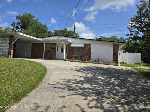 7717 KNOLL Drive N, Jacksonville, FL 32221