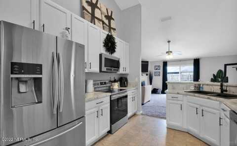 86018 HARRAHS Place, Yulee, FL 32097