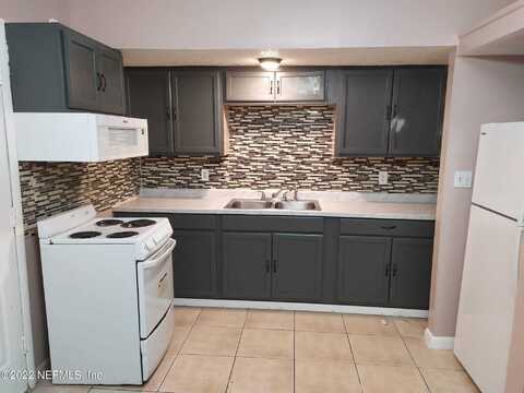 8328 METTO Road, Jacksonville, FL 32244
