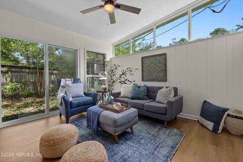 6703 CHERBOURG Avenue S, Jacksonville, FL 32205