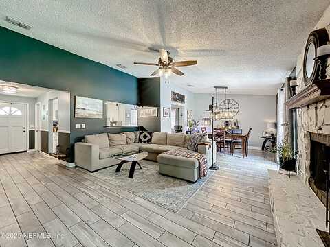 3112 HAMPSTEAD Drive, Jacksonville, FL 32225