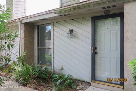 3801 CROWN POINT Road unit: 1332, Jacksonville, FL 32257