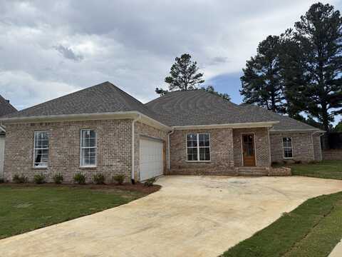 1841 Greenside Dr., Tupelo, MS 38801
