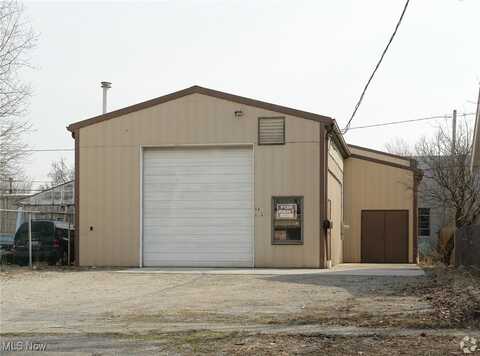 114 Kenwood Street, Elyria, OH 44035